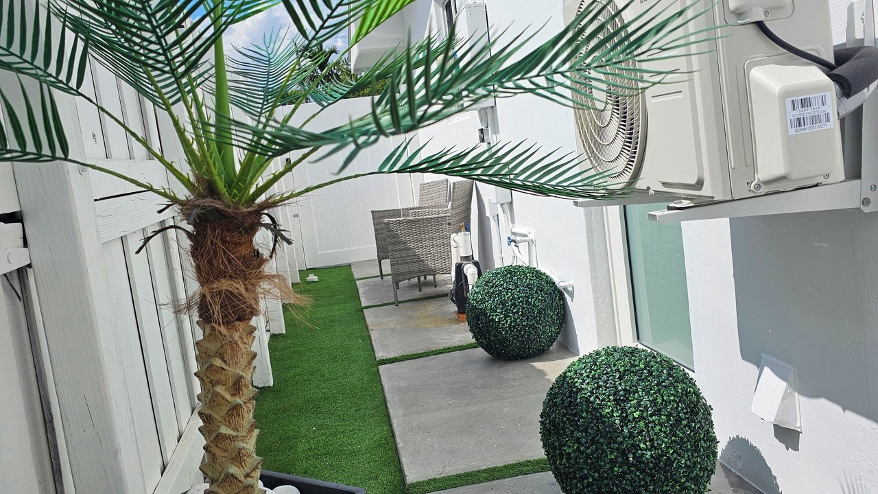 Photo of Outdoor in Pembroke Pines