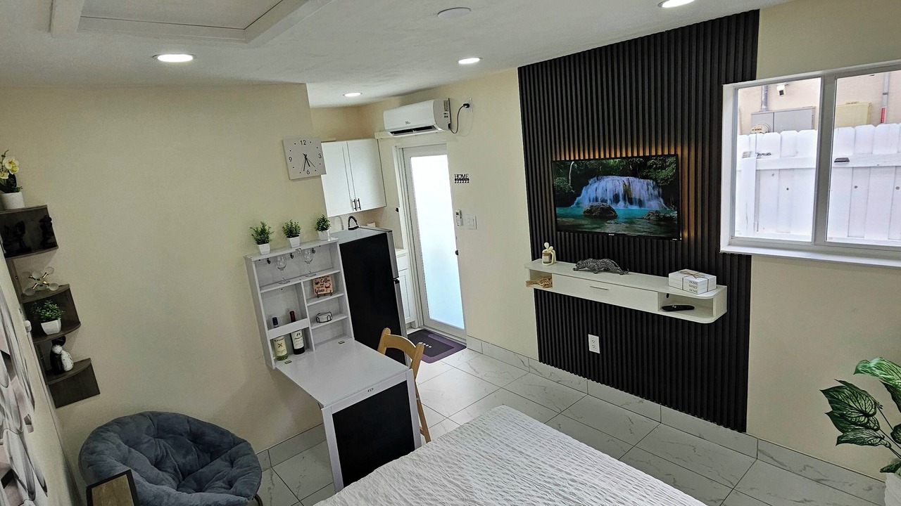 Photo of Bedroom in Pembroke Pines
