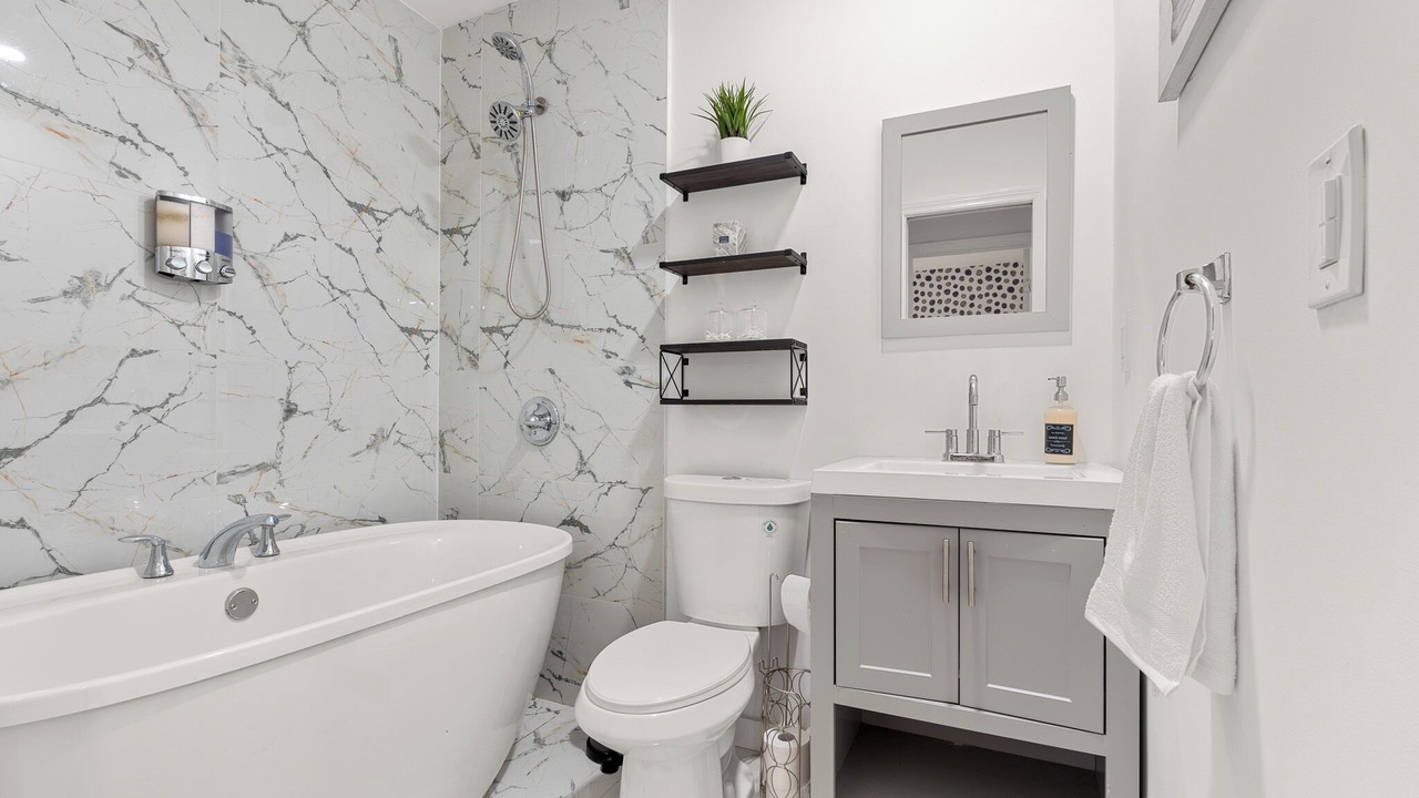 Photo of Bathroom in Gladeview