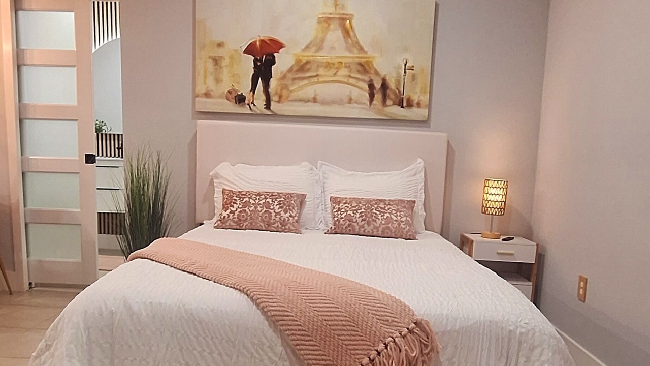 Photo of Bedroom in Sunshine