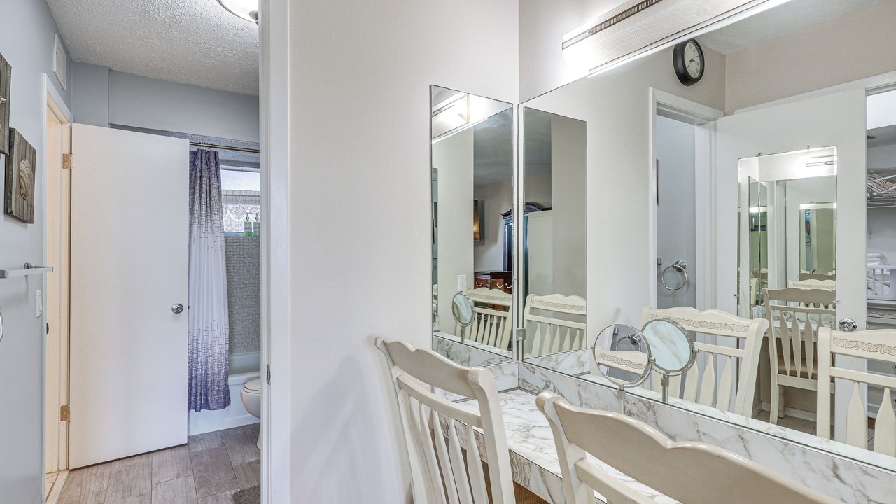 Photo of Bathroom in Lauderdale Lakes