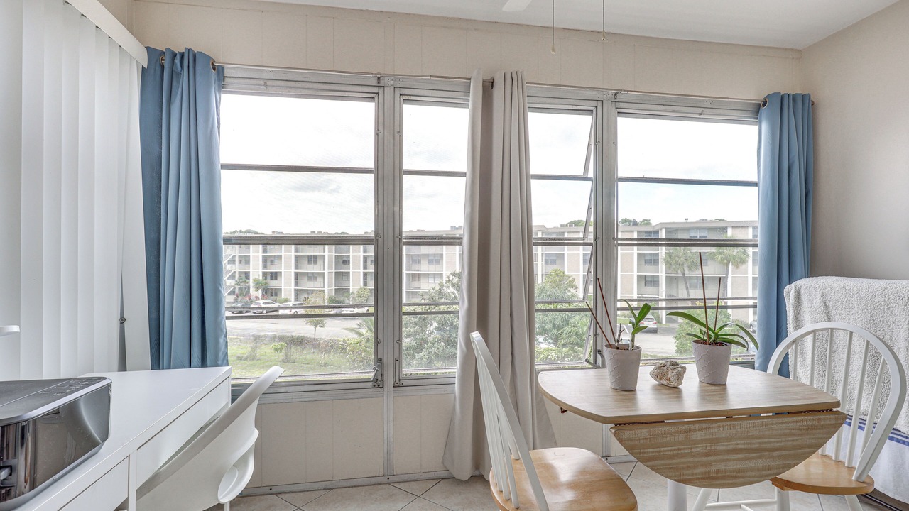 Photo of Patio Balcony in Lauderdale Lakes