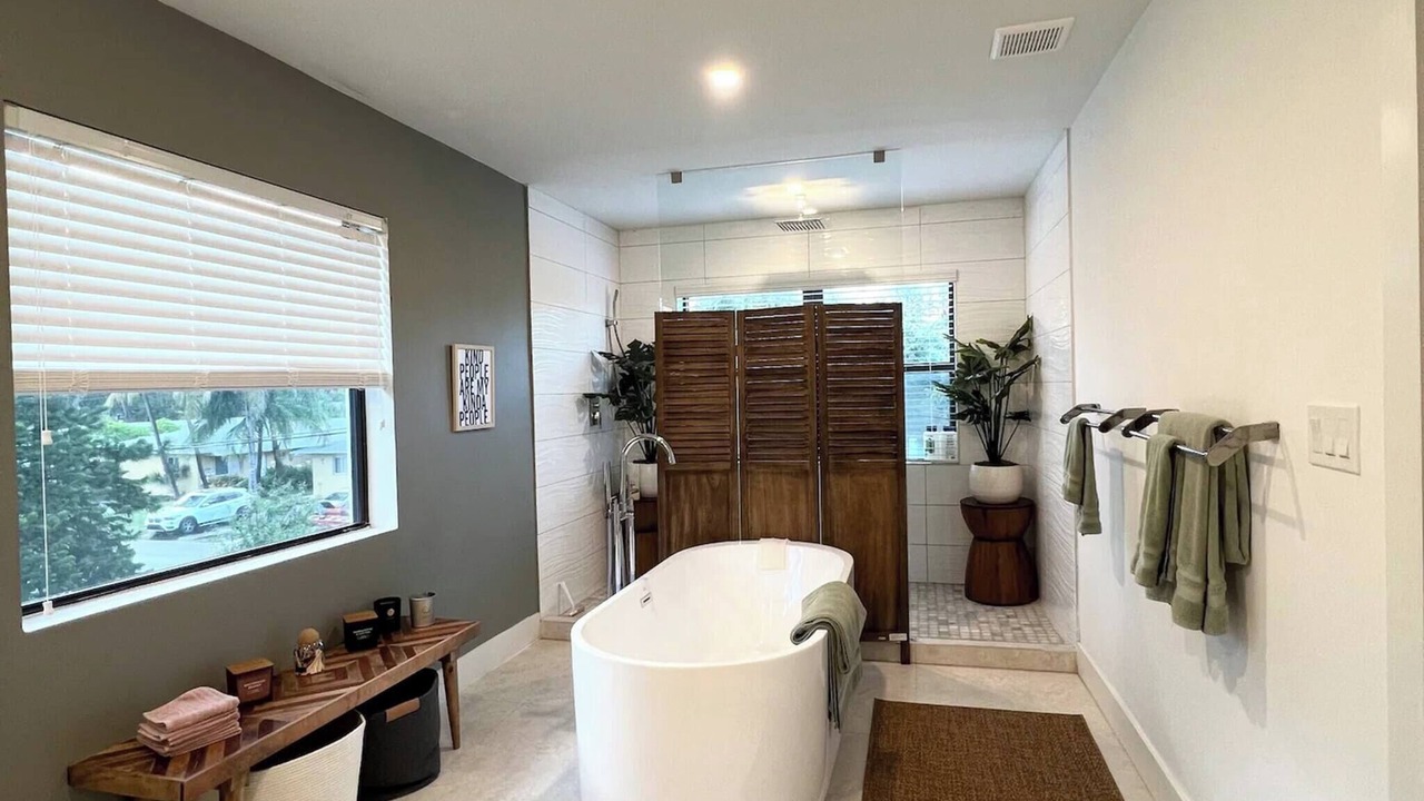 Photo of Bathroom in Edgewood