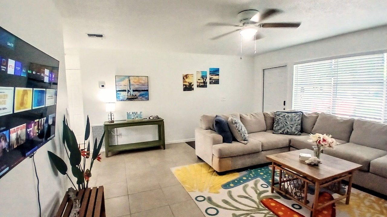 Photo of Livingroom in Sebastian Highlands
