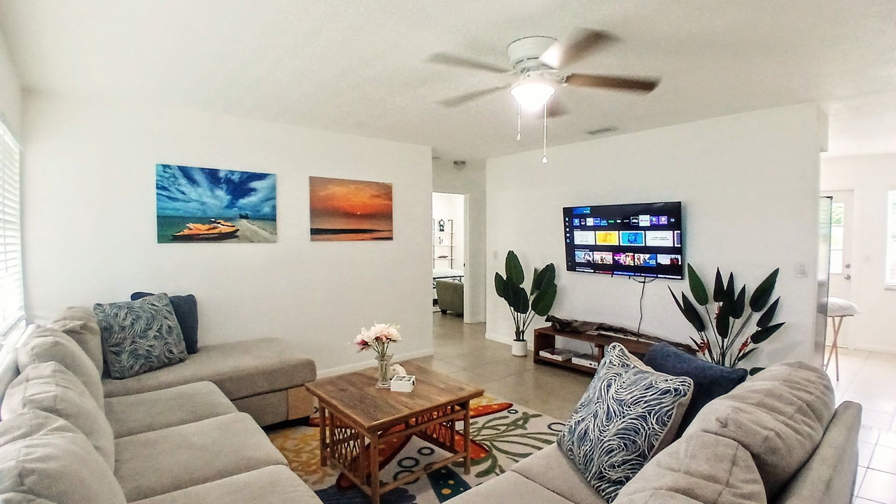 Photo of Livingroom in Sebastian Highlands