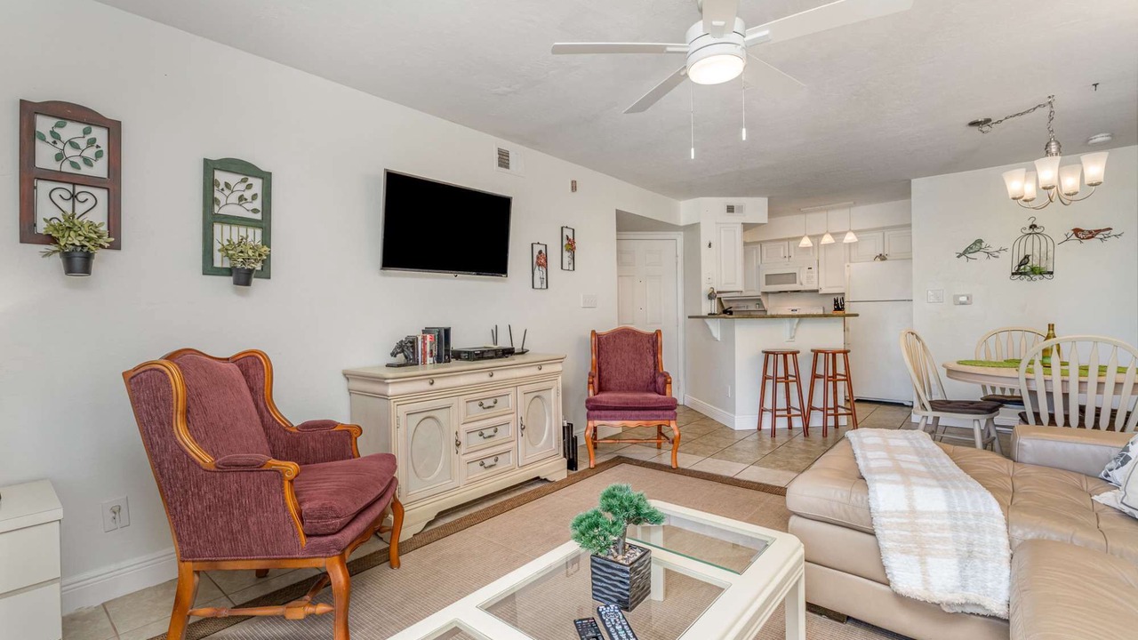 Photo of Livingroom in Ocean Side Village