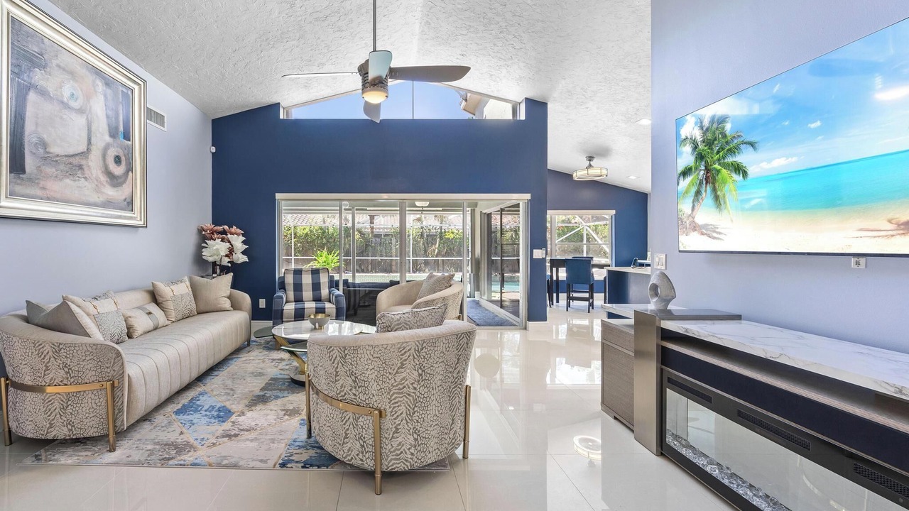 Photo of Livingroom in Greenview Shores