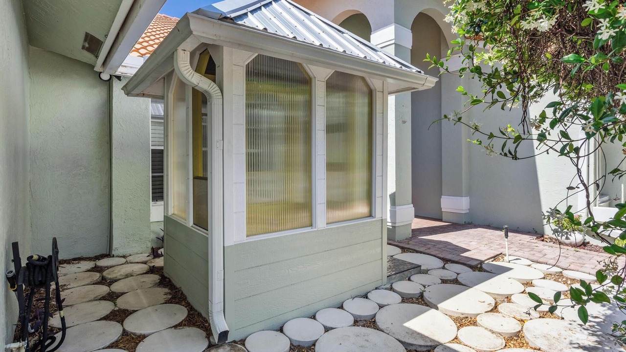 Photo of Outdoor in Greenview Shores