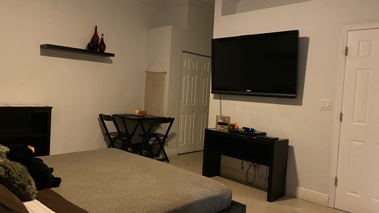 Photo of Bedroom in Pembroke Pines