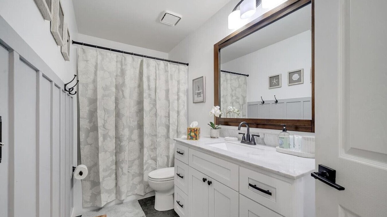 Photo of Bathroom in Deltona Lakes