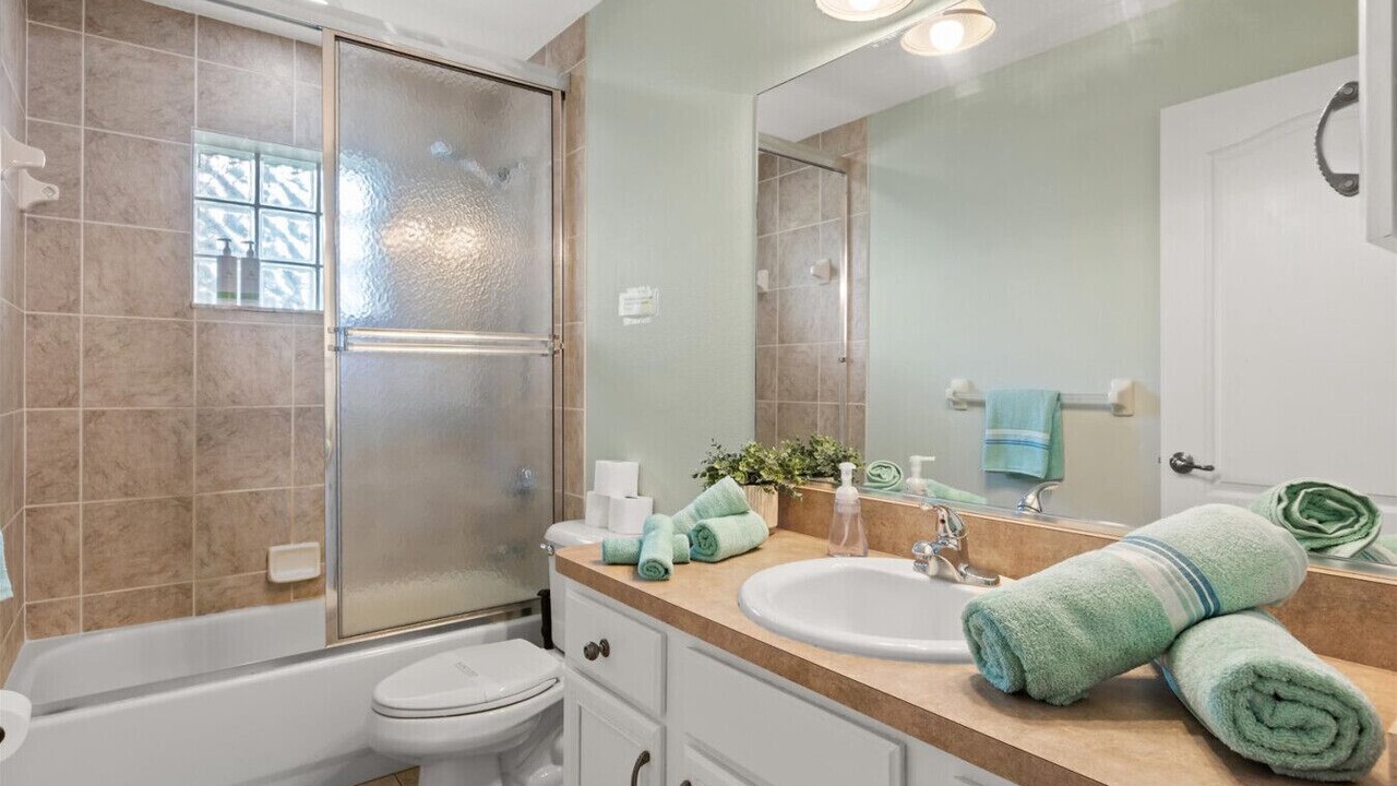 Photo of Bathroom in Candler