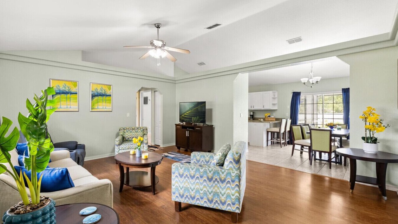 Photo of Bedroom in Candler