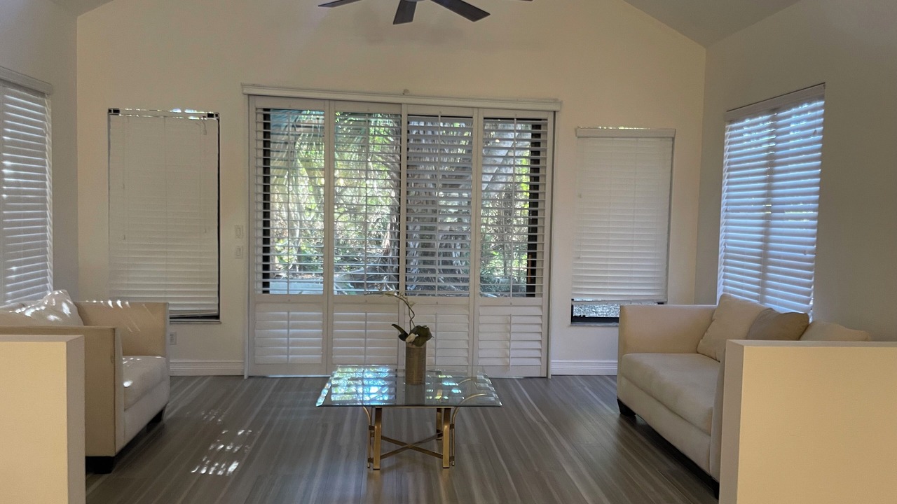 Photo of Livingroom in Stuart