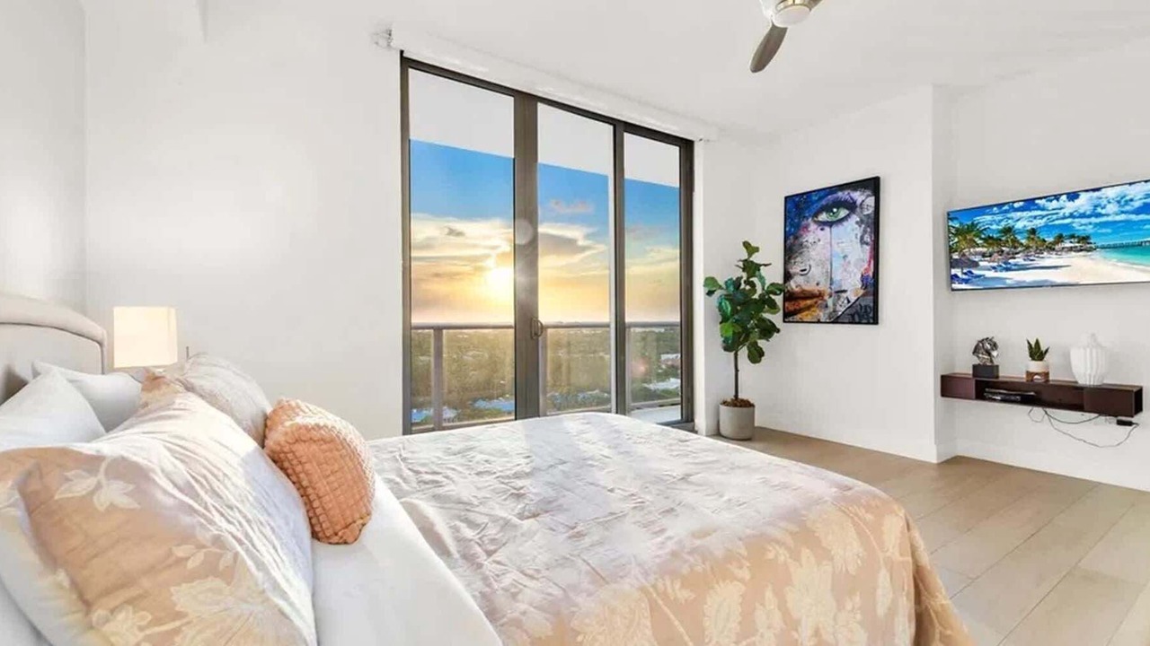 Photo of Bedroom in Central Fort Lauderdale