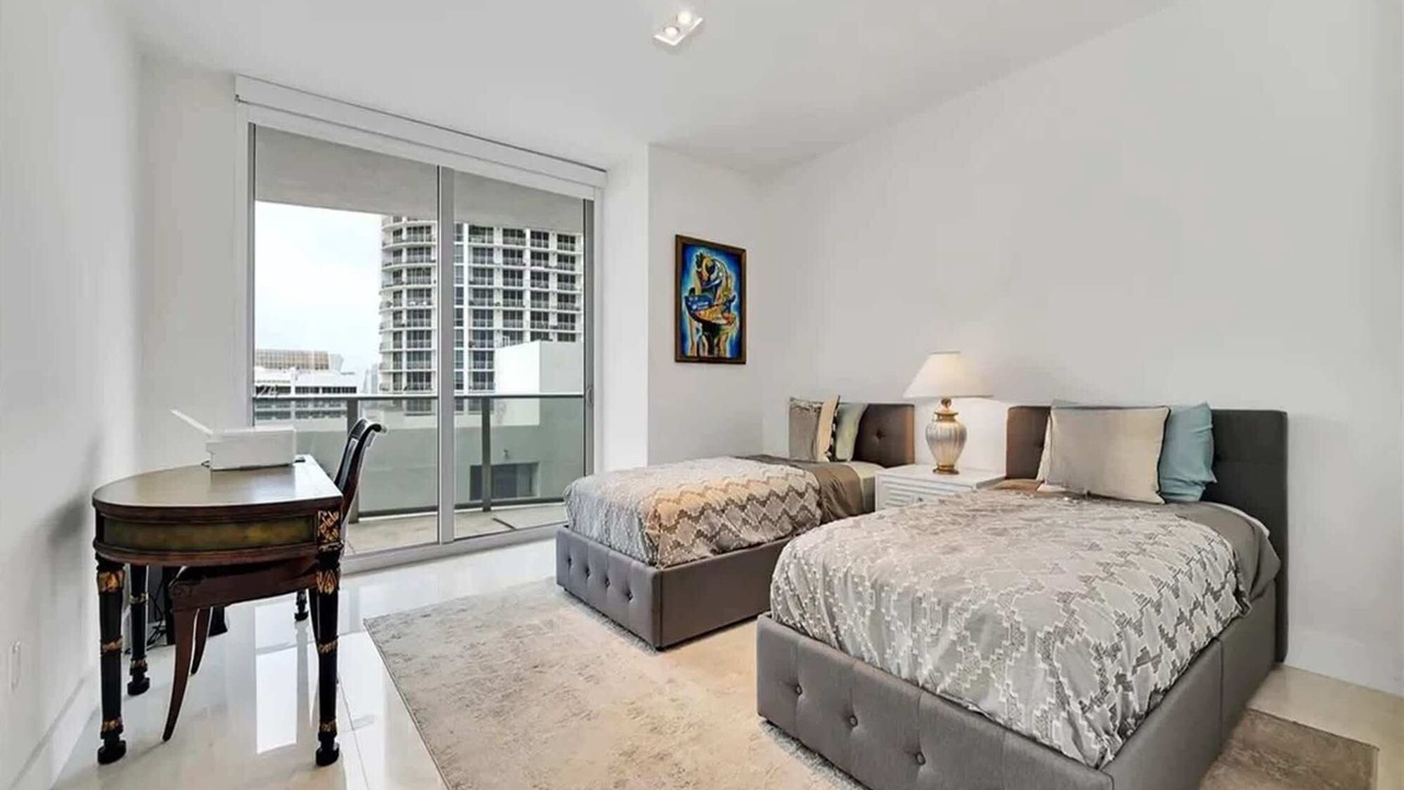 Photo of Bedroom in Edgewater