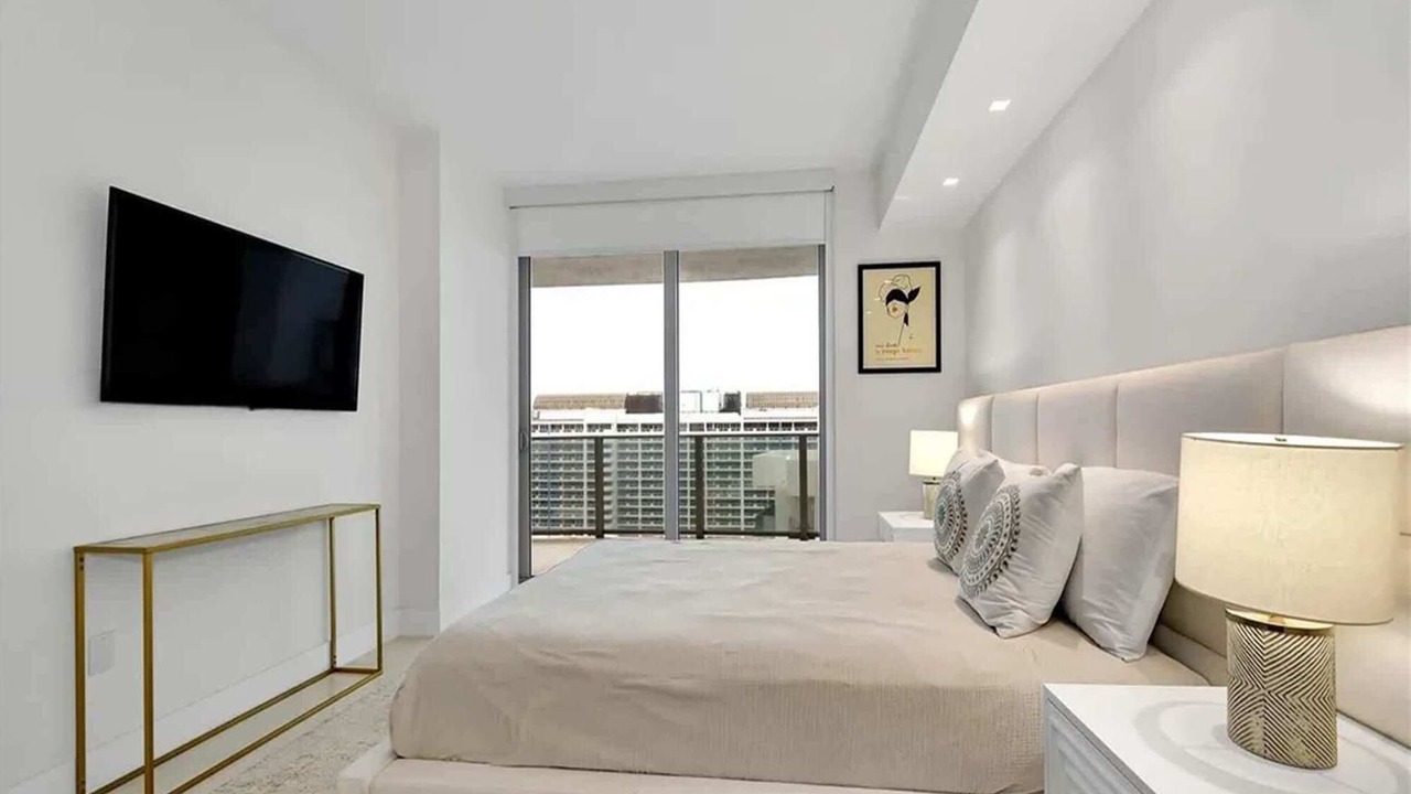 Photo of Bedroom in Edgewater