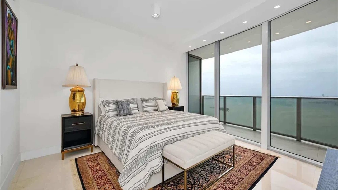 Photo of Bedroom in Edgewater