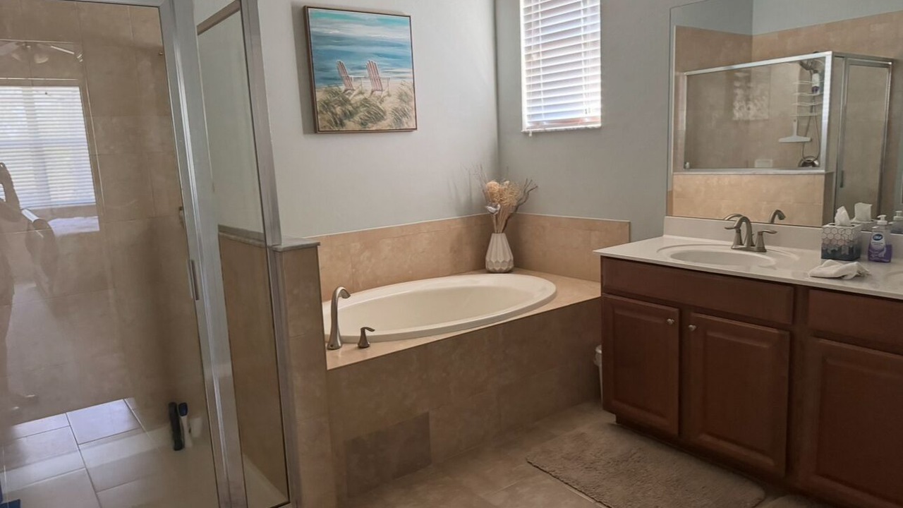 Photo of Bathroom in River Hall