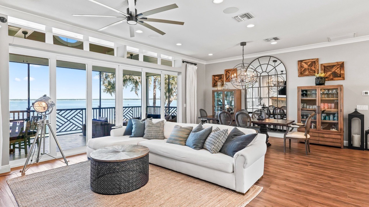 Photo of Livingroom in Weirsdale