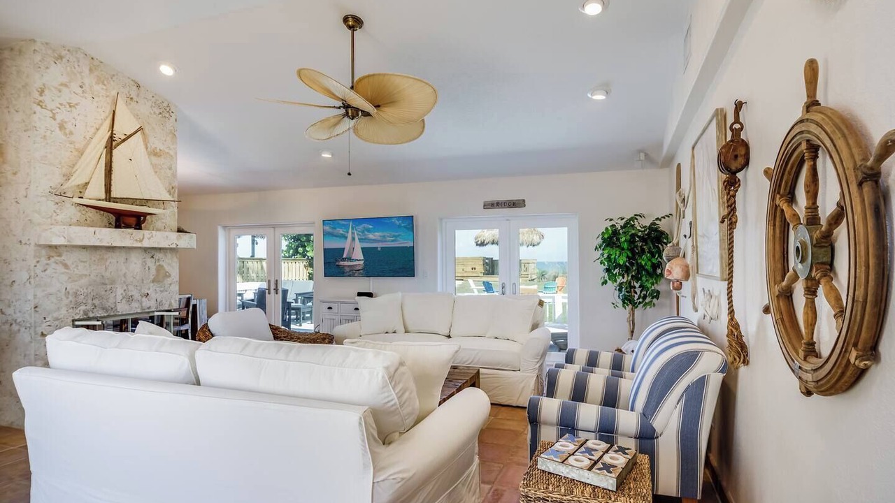 Photo of Livingroom in Ocean Shores