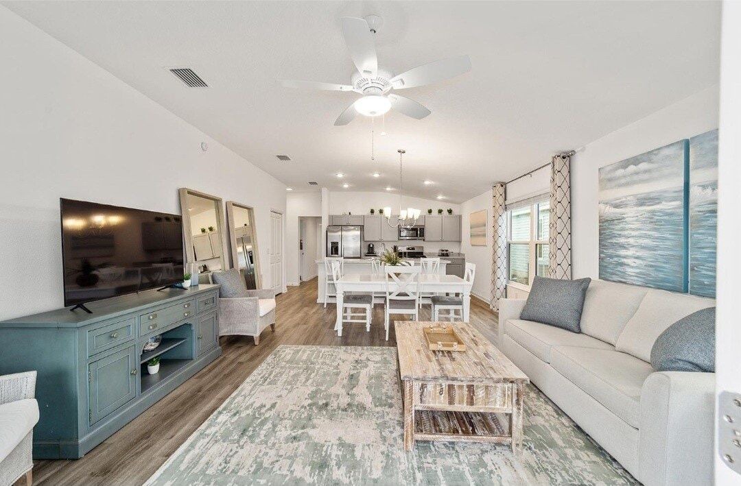 Photo of Livingroom in Okahumpka