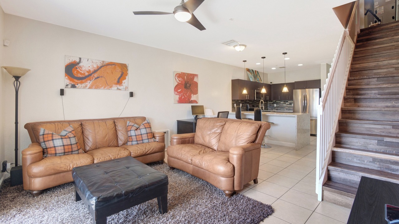 Photo of Livingroom in Lauderhill