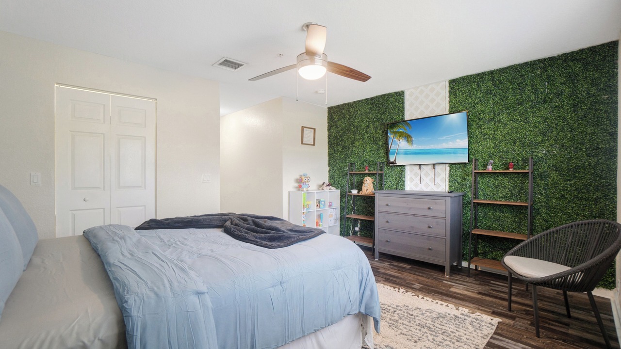 Photo of Bedroom in Lauderhill