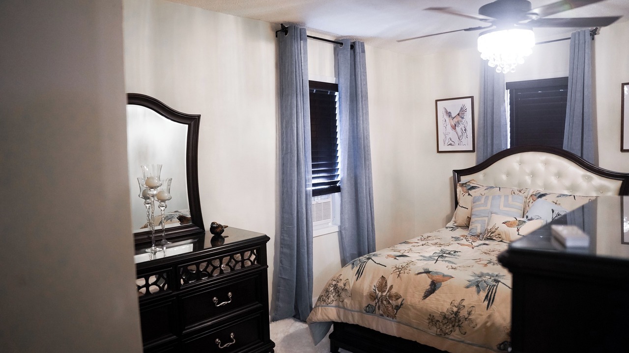 Photo of Bedroom in Lincoln