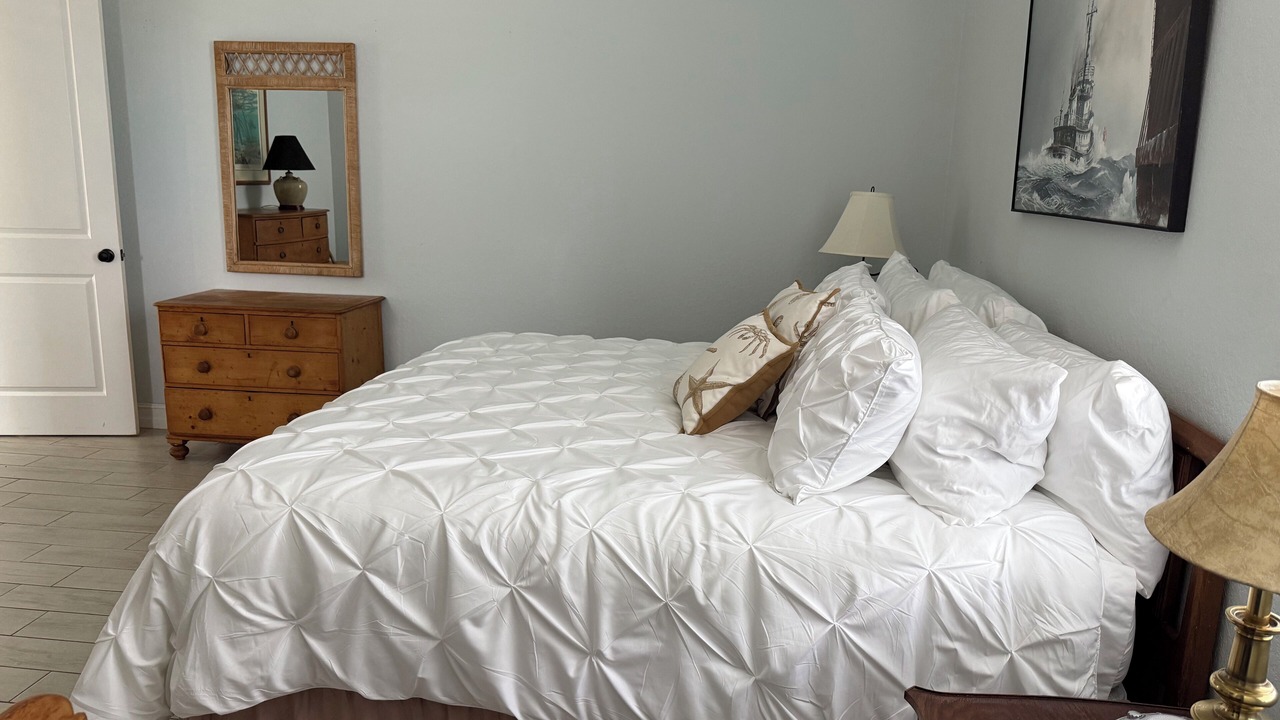 Photo of Bedroom in Rotonda Lakes