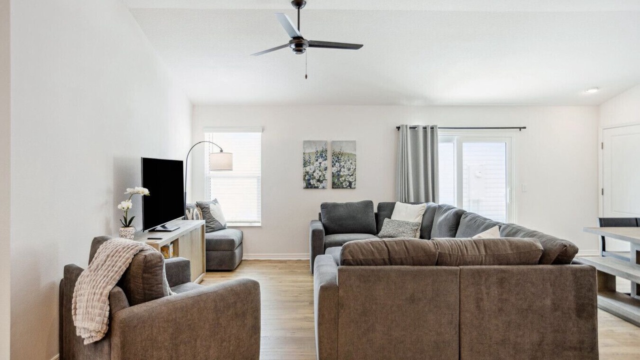 Photo of Livingroom in Sumter County
