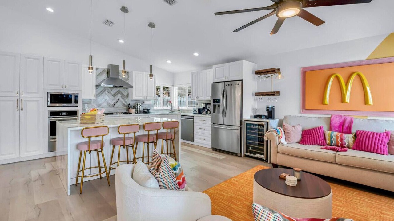 Photo of Livingroom in Sunrise