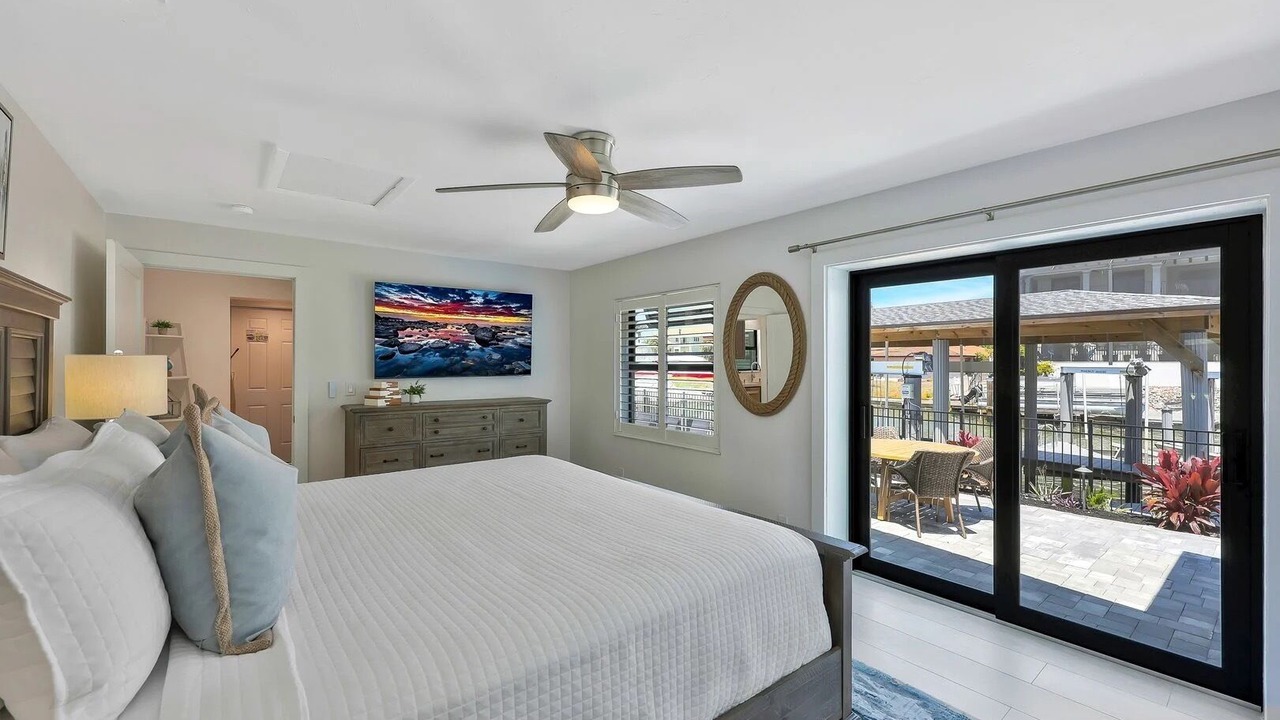 Photo of Bedroom in Connors