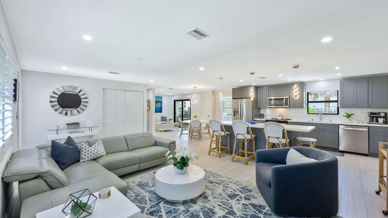 Photo of Livingroom in Connors