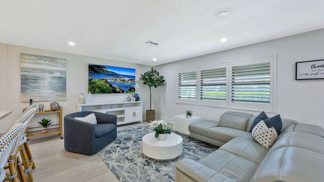 Photo of Livingroom in Connors