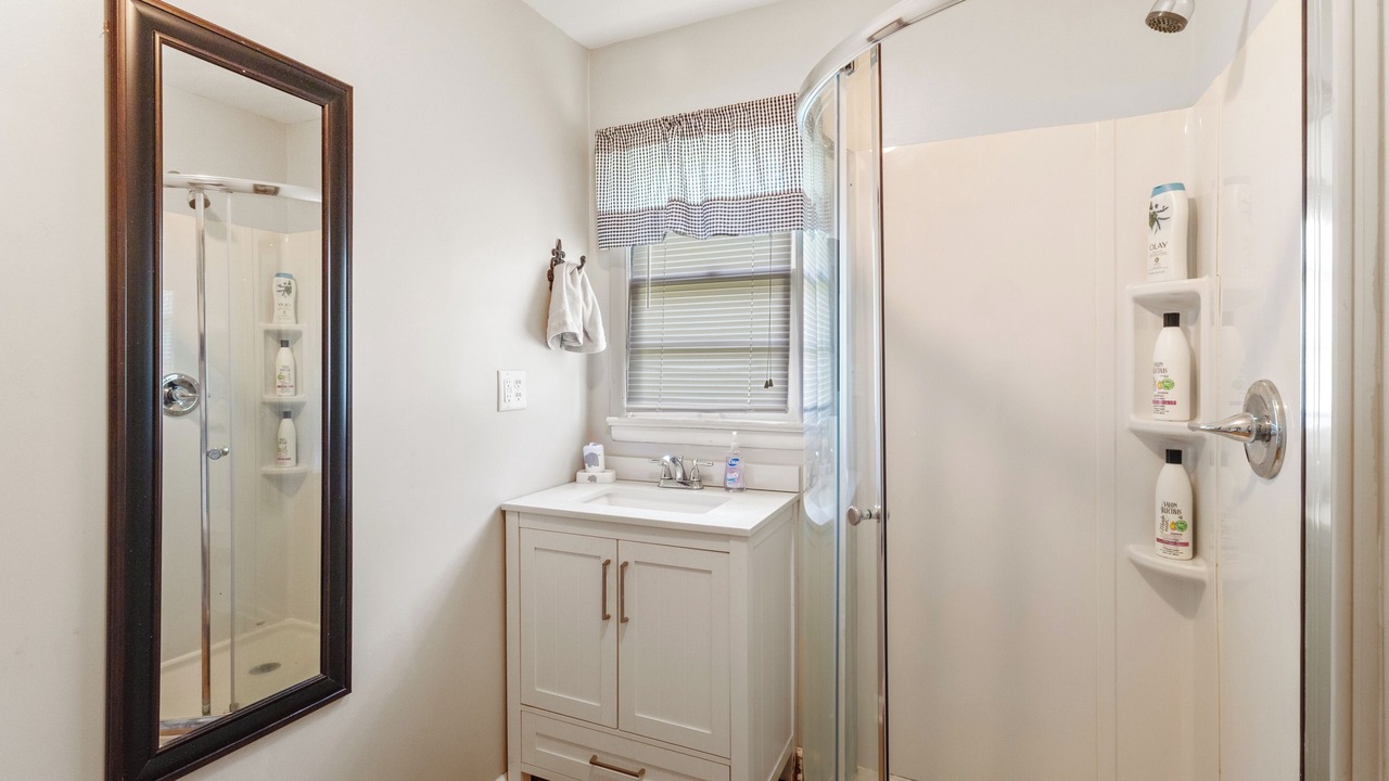 Photo of Bathroom in Taylorville