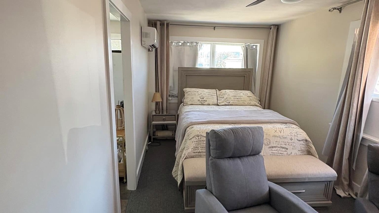 Photo of Bedroom in Lenox Park
