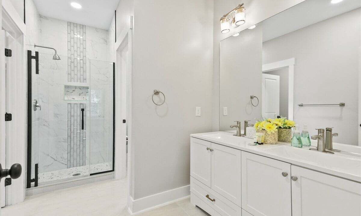 Photo of Bedroom in Midtown