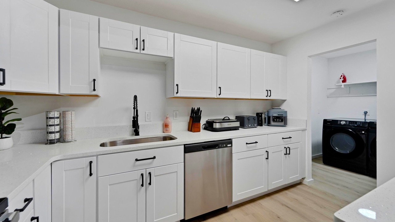 Photo of Kitchen in Egypt Lake-Leto