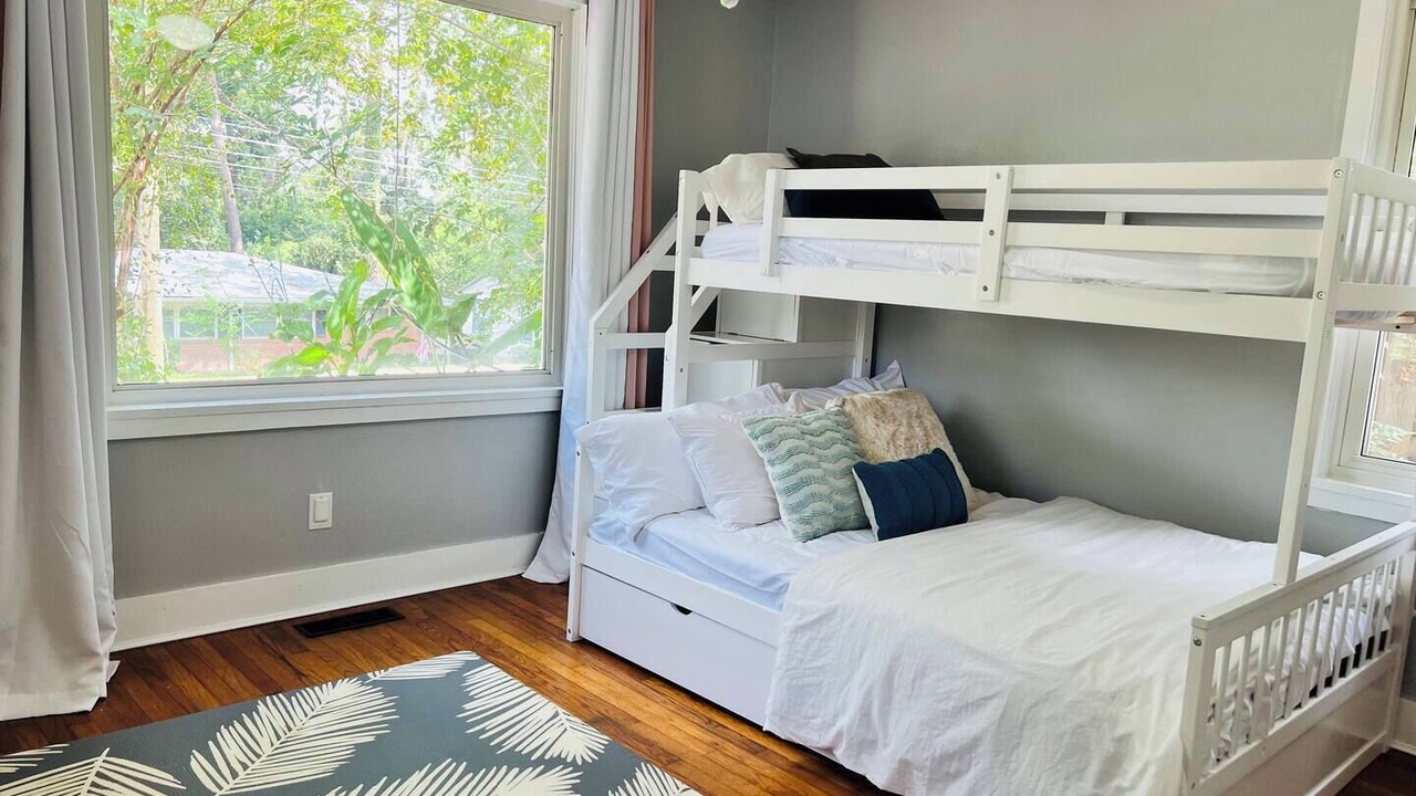 Photo of Bedroom in Tallahassee