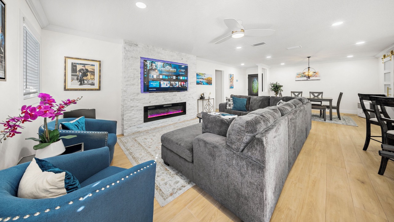 Photo of Livingroom in Carrollwood