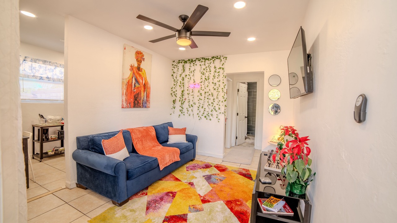 Photo of Livingroom in Overtown
