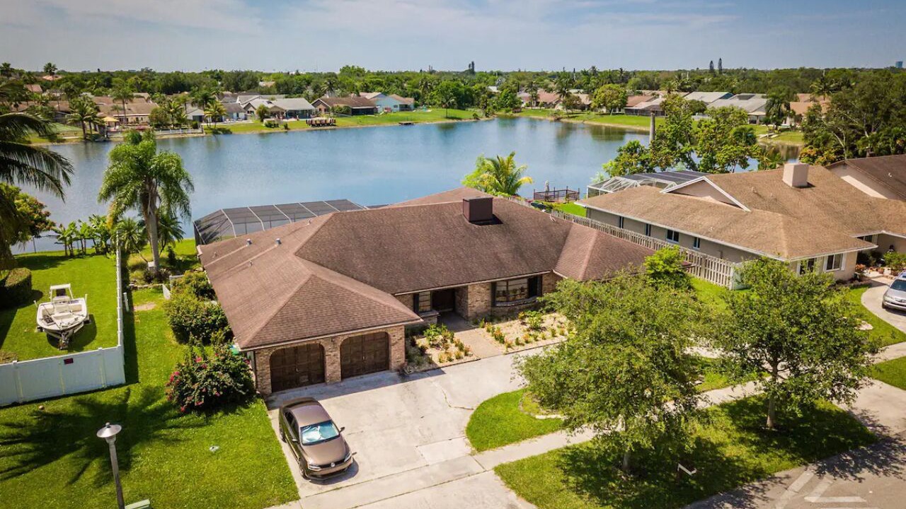 Photo of Outdoor in Lauderhill
