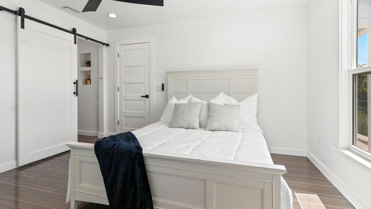 Photo of Bedroom in Land O' Lakes