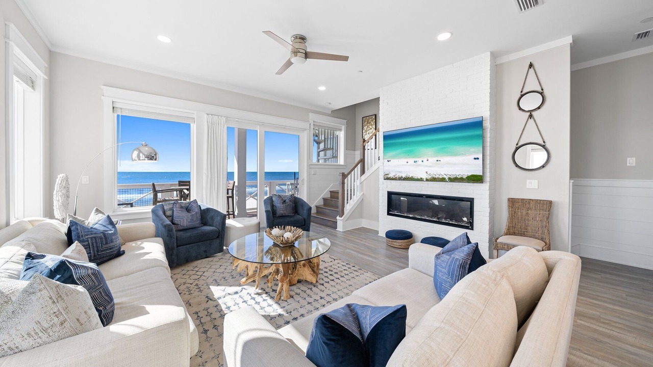 Photo of Patio Balcony in Crescent Beach