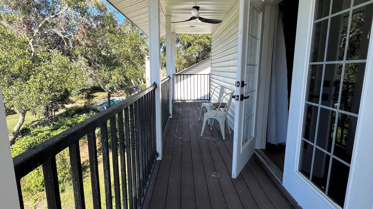 Photo of Patio Balcony in Mount Plymouth