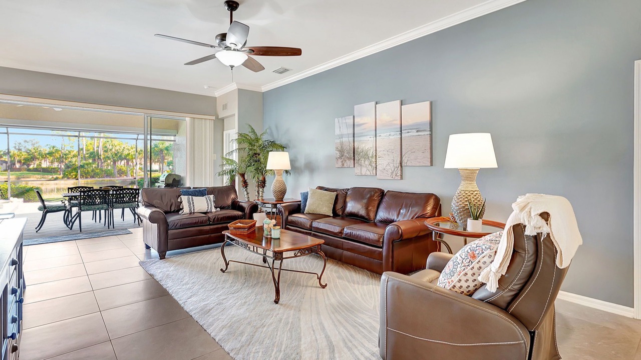 Photo of Livingroom in Pelican Preserve