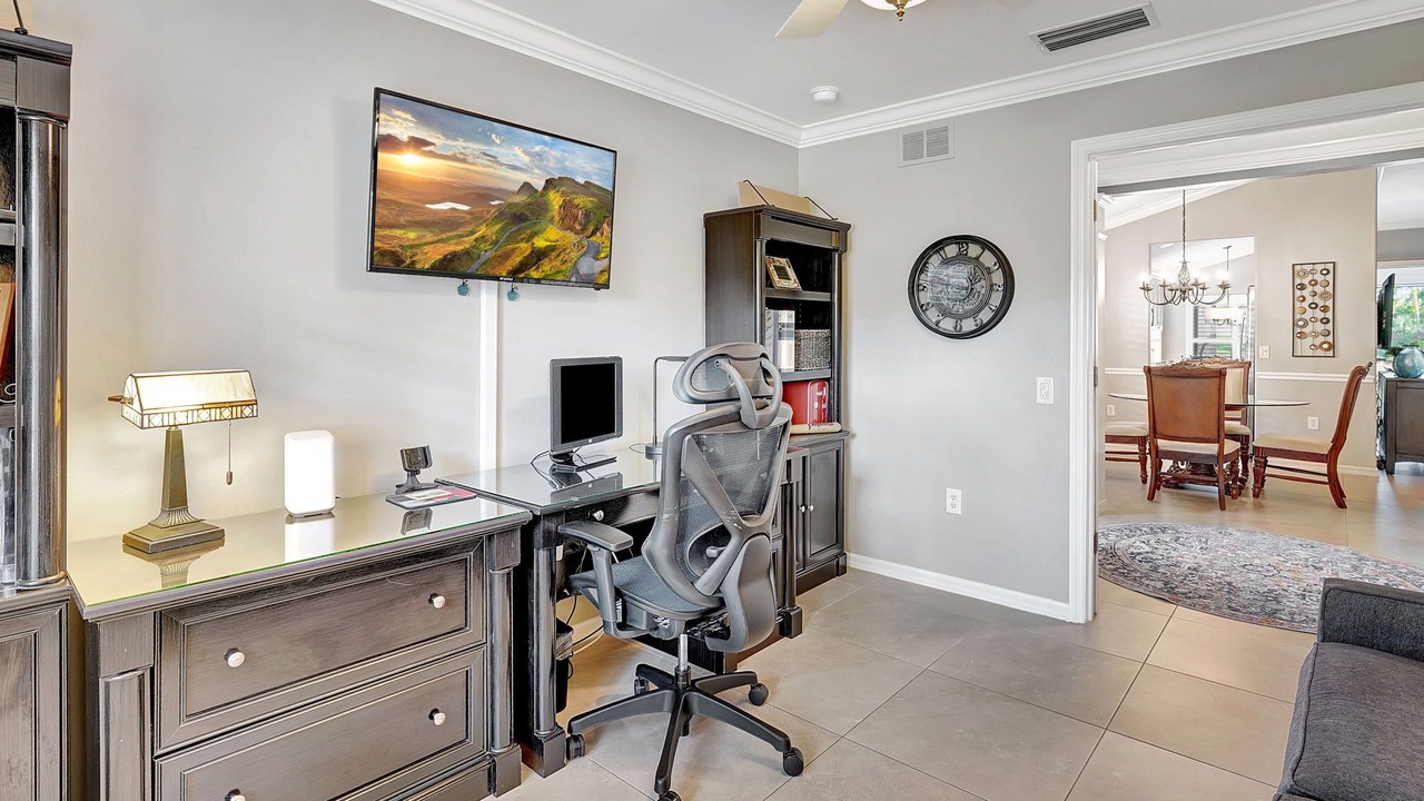 Photo of Livingroom in Pelican Preserve