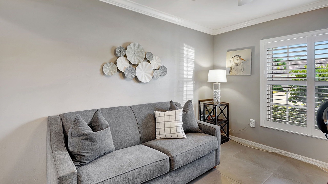 Photo of Livingroom in Pelican Preserve