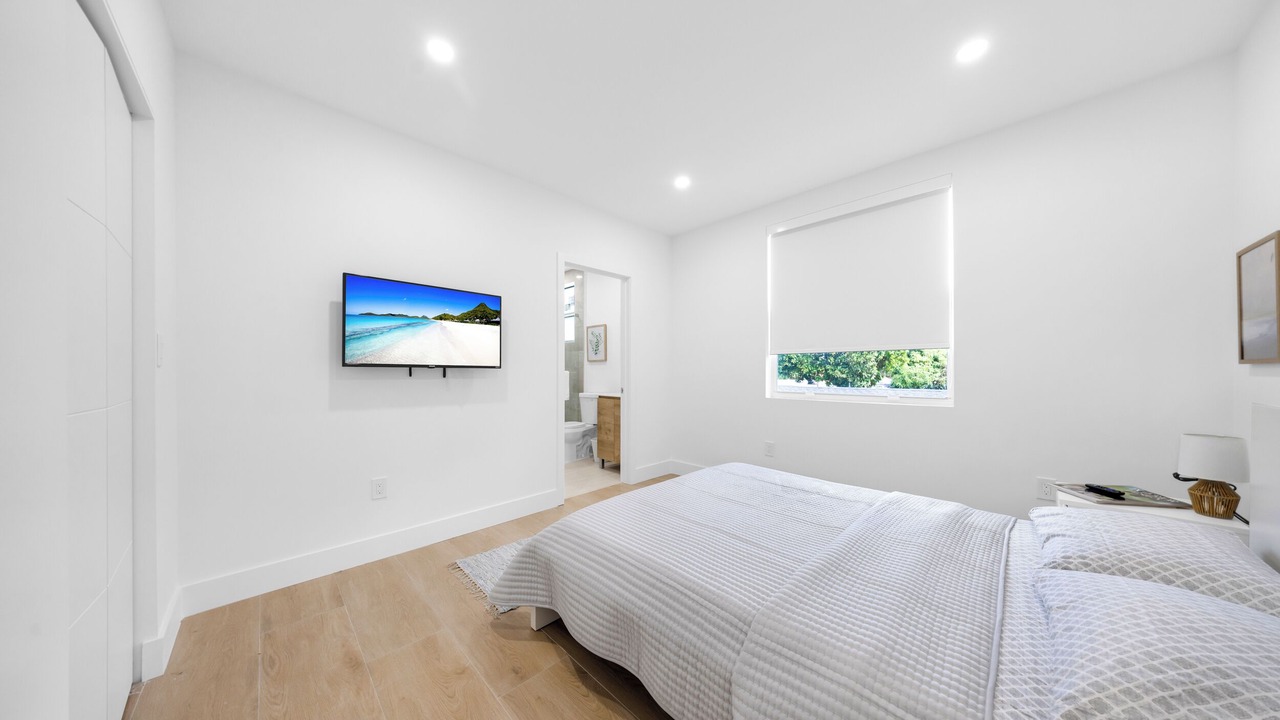 Photo of Bedroom in Allapattah