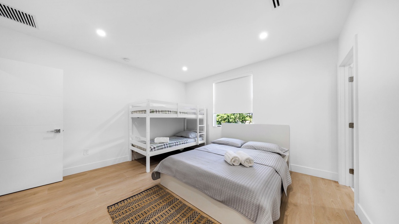 Photo of Bedroom in Allapattah